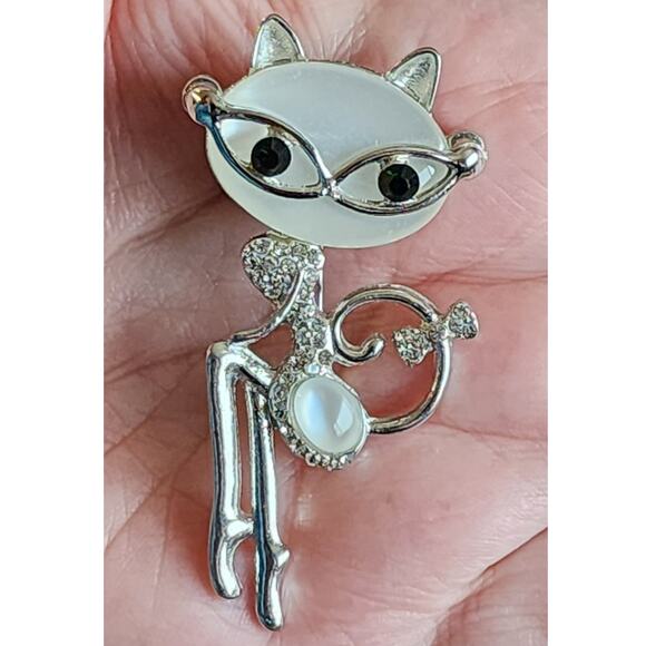 Sassy Kitty Cat Brooch Faux Jewels and Rhinestone Coquette Silvertone Metal - Picture 1 of 5